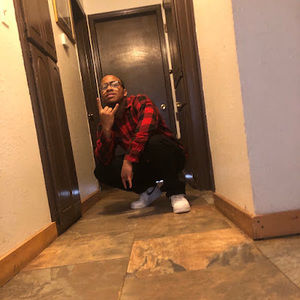 Meet your Posher, Derrick